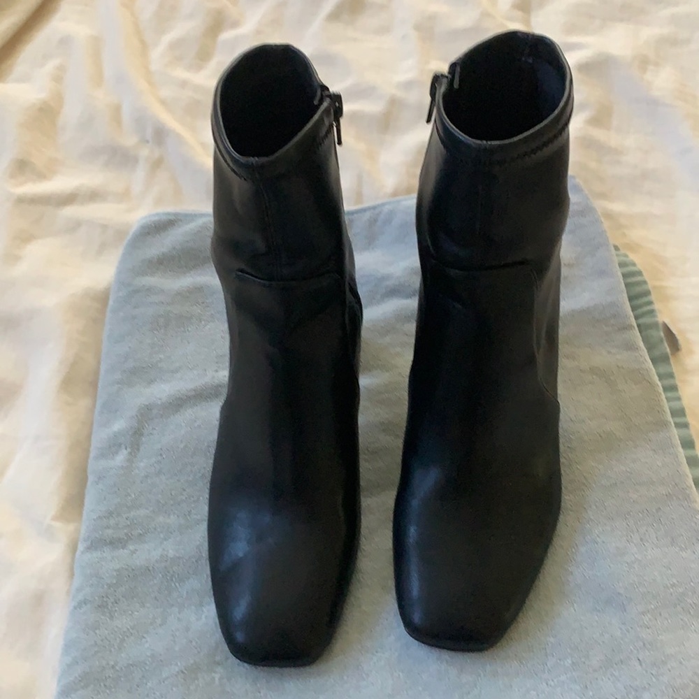 Express black block sock bootie size 9